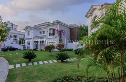 Villa - 4 Bedrooms - 3 Bathrooms for sale in Mountain View iCity - 5th Settlement Compounds - The 5th Settlement - New Cairo City - Cairo
