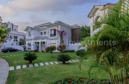 Villa - 4 Bedrooms - 3 Bathrooms for sale in Mountain View iCity - 5th Settlement Compounds - The 5th Settlement - New Cairo City - Cairo