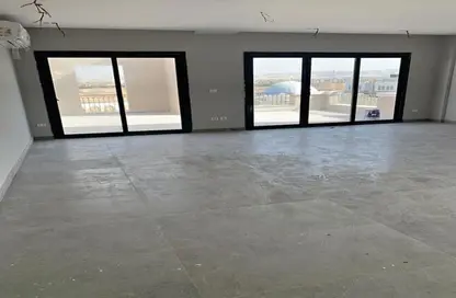 Apartment - 3 Bedrooms - 3 Bathrooms for sale in Village West - Sheikh Zayed Compounds - Sheikh Zayed City - Giza