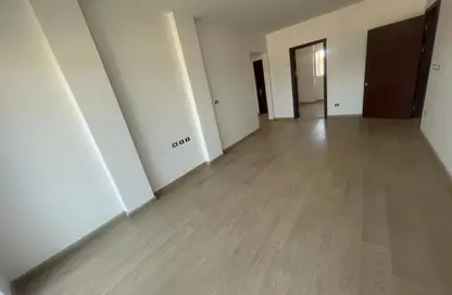 Penthouse - 4 Bedrooms - 2 Bathrooms for sale in Kayan - Sheikh Zayed Compounds - Sheikh Zayed City - Giza