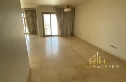 شقة - 3 غرف نوم - 3 حمامات للايجار في ارورا - اب تاون كايرو - المقطم - القاهرة