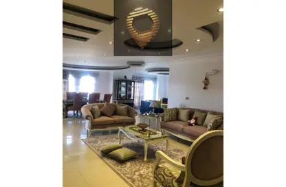 شقة - 4 غرف نوم - 3 حمامات للبيع في پريڤادو - مدينتي - القاهرة