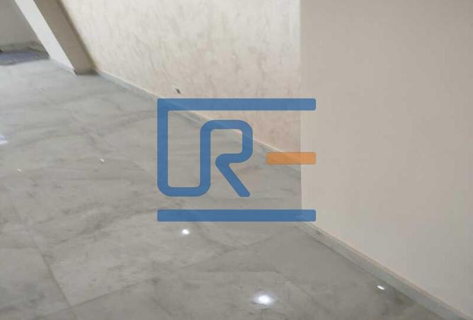 8033628 - Property Image 2