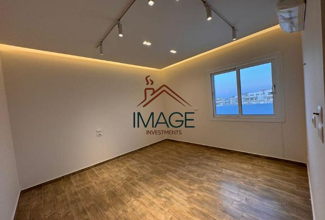 8328044 - Property Image 2