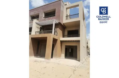 Townhouse - 4 Bedrooms - 5 Bathrooms for sale in New Giza - Cairo Alexandria Desert Road - 6 October City - Giza