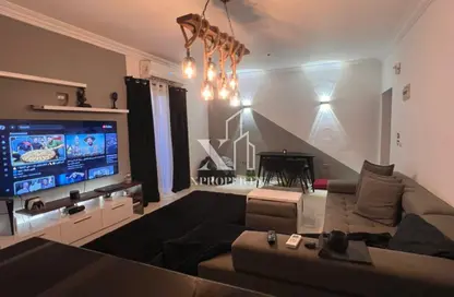 شقة - 2 غرف نوم - 1 حمام للبيع في شارع المهندس احمد كمال حمدي - الحي السادس عشر - الشيخ زايد - الجيزة