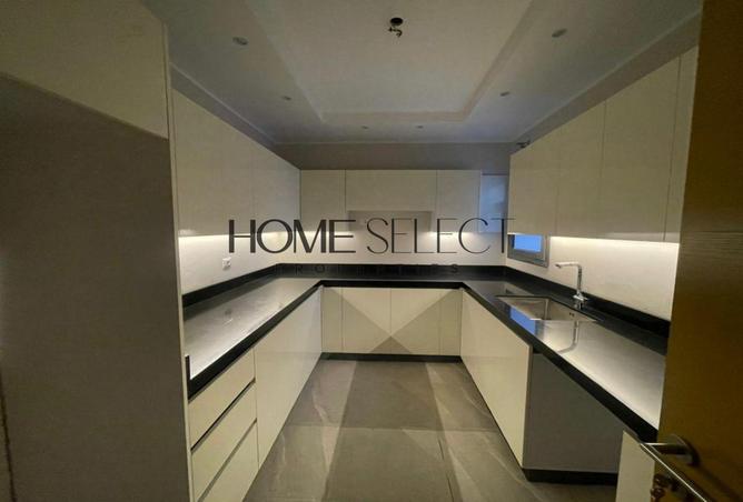 8121221 - Property Image 2