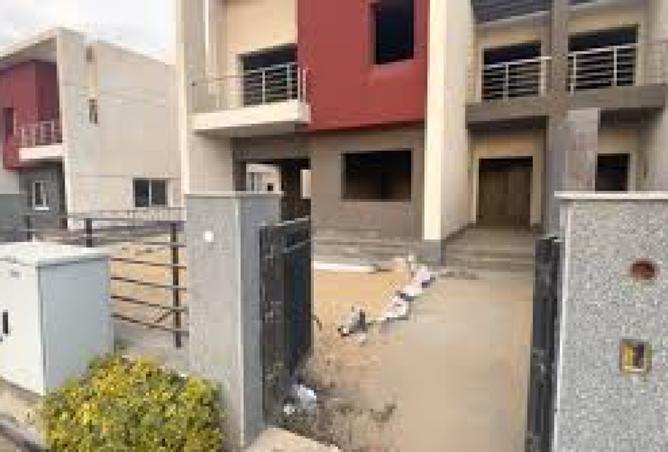 8239316 - Property Image 3