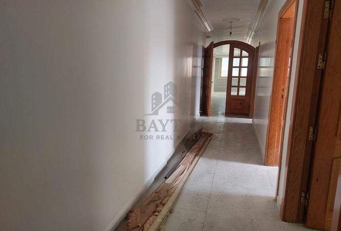 8230148 - Property Image 3