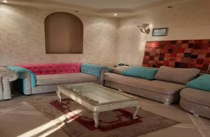 شقة - 3 غرف نوم - 2 حمامات للايجار في شارع نبيل الوقاد - ارض الجولف - مصر الجديدة - القاهرة