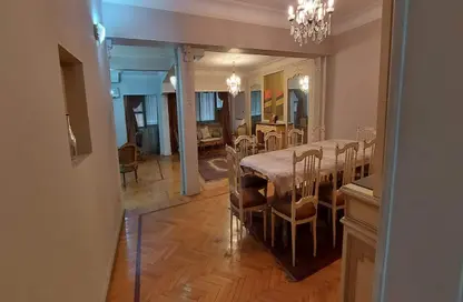Apartment - 3 Bedrooms - 2 Bathrooms for sale in Taha Hussein St. - Zamalek - Cairo