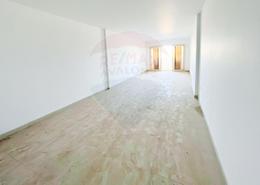 Apartment - 3 bedrooms - 2 bathrooms for للايجار in 14th of May Bridge - Smouha - Hay Sharq - Alexandria