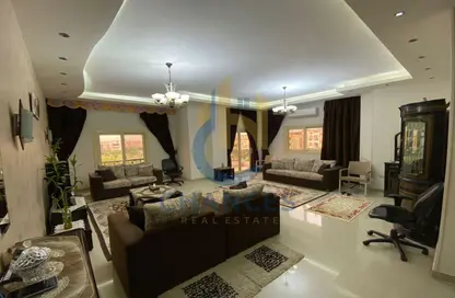 Penthouse - 5 Bedrooms - 5 Bathrooms for sale in Area B - Ganoob El Acadimia - New Cairo City - Cairo