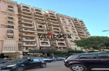 Penthouse - 3 Bedrooms - 3 Bathrooms for sale in Al Madina El Monawara St. - 9th Zone - Nasr City - Cairo