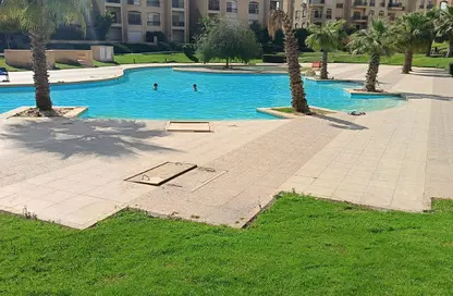 Apartment - 2 Bedrooms - 3 Bathrooms for sale in Stone Residence - 5th Settlement Compounds - The 5th Settlement - New Cairo City - Cairo