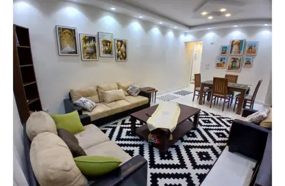 Apartment - 3 Bedrooms - 1 Bathroom for rent in Al Mokattam St. - Al Abageyah - El Khalifa - Cairo