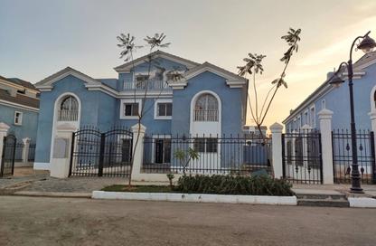 Townhouse - 4 Bedrooms - 4 Bathrooms for sale in Heliopolis Hills - 6th District - Obour City - Qalyubia