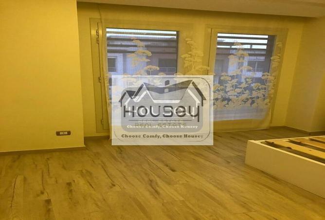 8093030 - Property Image 3