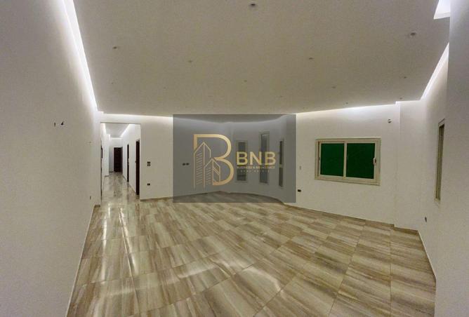 8195397 - Property Image 2