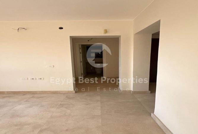 8153911 - Property Image 3