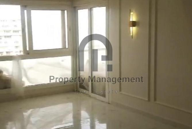 8494000 - Property Image 2