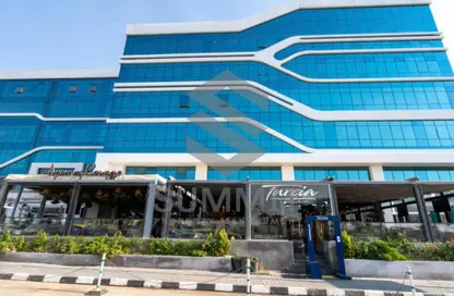مساحات مكتبية - استوديو - 2 حمامات للايجار في تريفيوم سكوير - شارع التسعين الشمالي - التجمع الخامس - مدينة القاهرة الجديدة - القاهرة