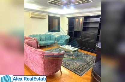 Apartment - 3 Bedrooms - 2 Bathrooms for rent in Kafr Abdo St. - Kafr Abdo - Roushdy - Hay Sharq - Alexandria