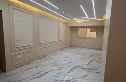 Apartment - 3 Bedrooms - 2 Bathrooms for rent in North Lotus - El Lotus - New Cairo City - Cairo