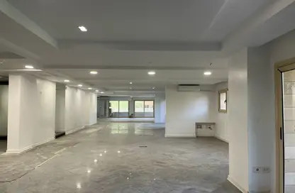 Office Space - Studio - 6 Bathrooms for rent in Sarayat Al Maadi - Hay El Maadi - Cairo