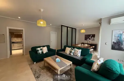 Apartment - 2 Bedrooms - 2 Bathrooms for sale in Palm Hills Village Gate - South Investors Area - New Cairo City - Cairo