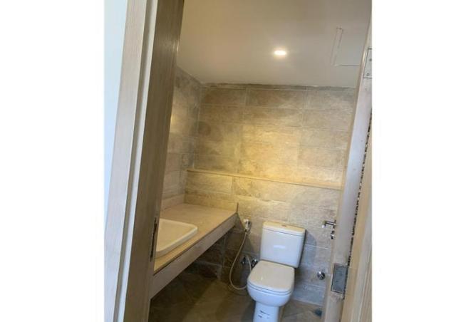 8044932 - Property Image 2