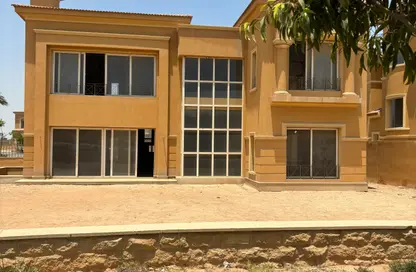 Villa - 6 Bedrooms - 5 Bathrooms for sale in Royal Meadows - Sheikh Zayed Compounds - Sheikh Zayed City - Giza