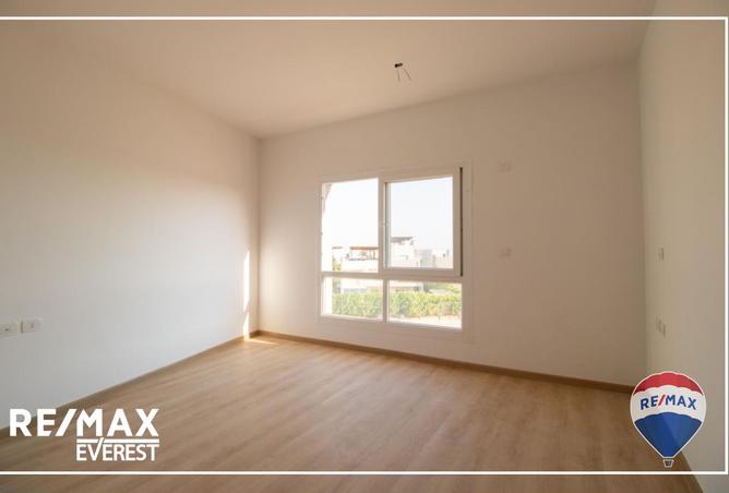 8185618 - Property Image 2