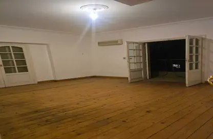 شقة - 3 غرف نوم - 2 حمامات للبيع في شارع يحيي ابراهيم - الزمالك - القاهرة