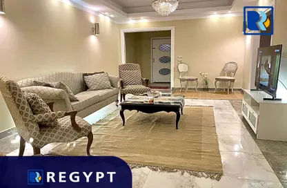 شقة - 4 غرف نوم - 3 حمامات للايجار في شارع ابن زنكي - الزمالك - القاهرة