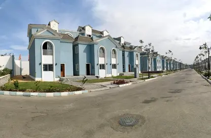 Townhouse - 3 Bedrooms - 3 Bathrooms for sale in Heliopolis Hills - 6th District - Obour City - Qalyubia