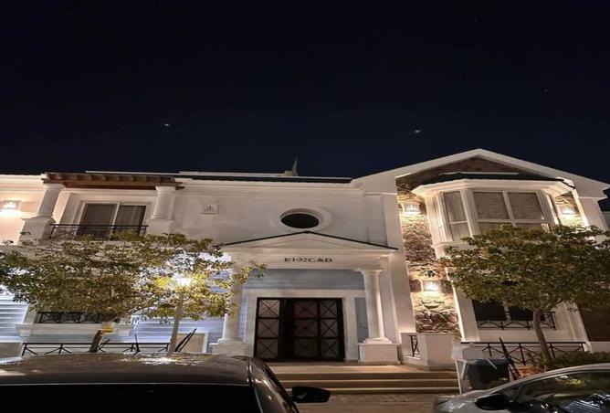 8022175 - Property Image 2