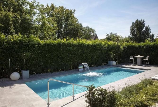 8180319 - Property Image 3