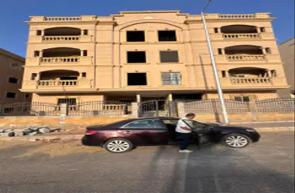 Apartment - 3 Bedrooms - 2 Bathrooms for sale in 1st Neighborhood - 3rd Area - Shorouk City - Cairo