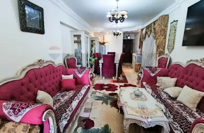Apartment - 2 Bedrooms - 1 Bathroom for sale in Ahmed Basha Turk St. - Fleming - Hay Sharq - Alexandria