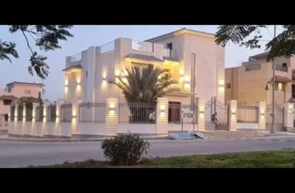 فيلا - 6 غرف نوم - 5 حمامات للايجار في رويال سيتي - كمبوندات الشيخ زايد - الشيخ زايد - الجيزة