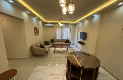 Apartment - 3 Bedrooms - 3 Bathrooms for rent in Omar Ibn Al Khattab St. - Rehab City Forth Phase - Al Rehab - New Cairo City - Cairo