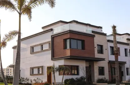 Villa - 4 Bedrooms - 4 Bathrooms for sale in Azzar - 5th Settlement Compounds - The 5th Settlement - New Cairo City - Cairo