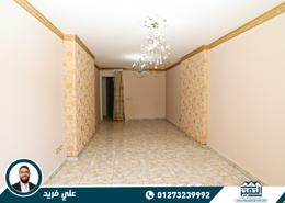 Apartment - 3 bedrooms - 2 bathrooms for للايجار in Tharwat - Hay Sharq - Alexandria
