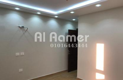 Apartment - 3 Bedrooms - 2 Bathrooms for rent in Zahraa El Maadi - Hay El Maadi - Cairo