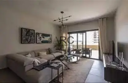 فيلا - 5 غرف نوم - 4 حمامات للبيع في كمبوند البروج - كمبوندات الشروق - مدينة الشروق - القاهرة