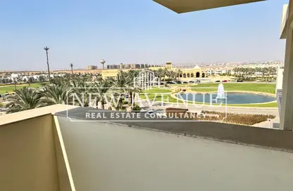 Apartment - 2 Bedrooms - 2 Bathrooms for sale in Uptown Cairo - Mokattam - Cairo