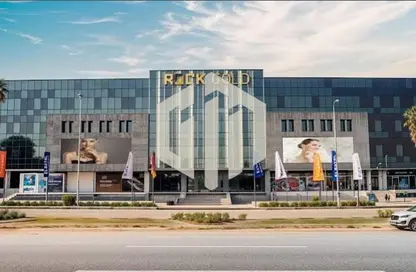 Shop - Studio for rent in One Golden Square Mall - The 5th Settlement - New Cairo City - Cairo