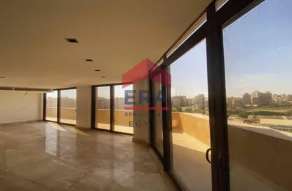 شقة - 3 غرف نوم - 4 حمامات للبيع في شارع نادي الصيد - الدقي - الجيزة