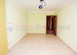 Apartment - 3 bedrooms - 2 bathrooms for للبيع in Ahmed Allam St. - Sporting - Hay Sharq - Alexandria
